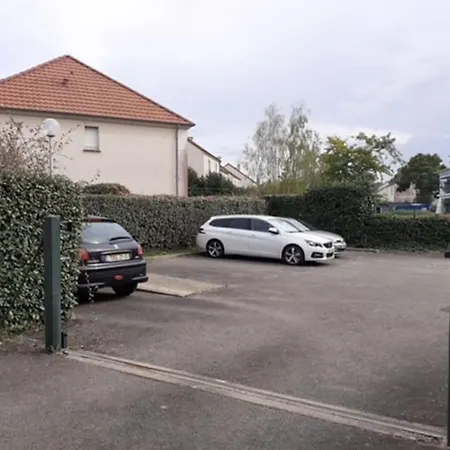 Maison Comet Avec Jardin Et Parking Orléans Exterior photo